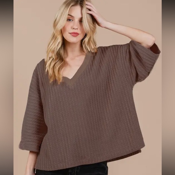 V-Neck Dropped Sleeve Solid Knit Top - Picture 2 of 2